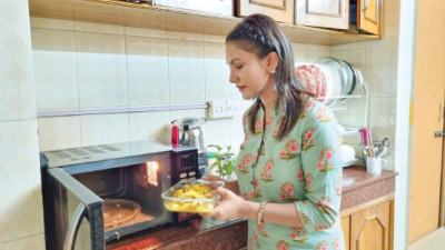 ওভেন ছাড়া অসম্পূর্ণ স্মার্ট কিচেন