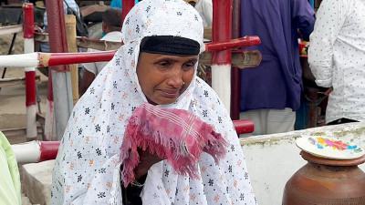 ২১ বছর পর মা-বাবার কাছে ফিরছেন মতিউর