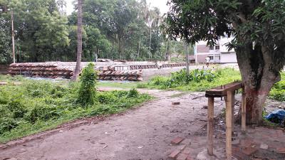 মেয়াদ শেষ হলেও কাজ হয়েছে ১১ শতাংশ