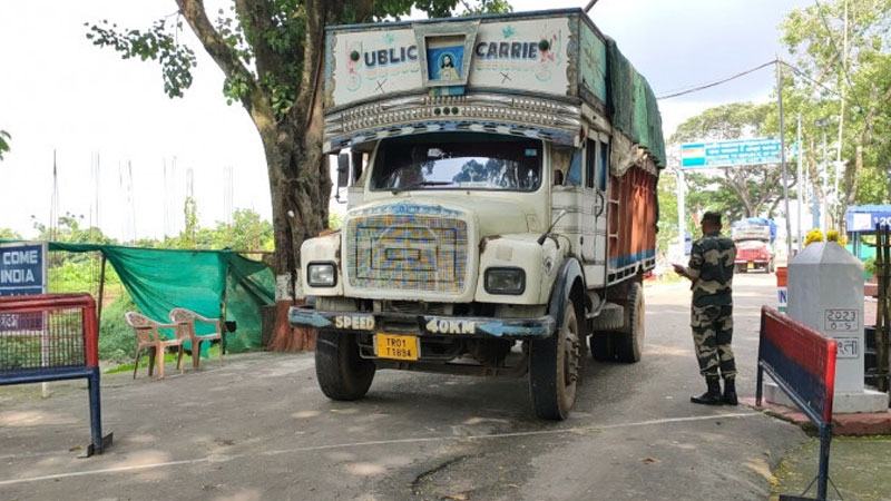 রফতানি আয় কমেছে ৩০৪ কোটি টাকা অনিয়মিত আমদানি