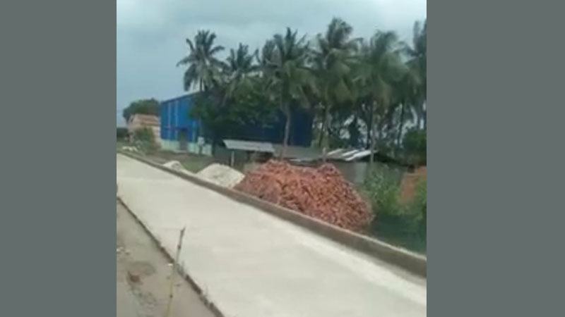 নির্মাণকাজ শেষ হওয়ার দুই বছরের মধ্যে এবার হচ্ছে কংক্রিট ঢালাই