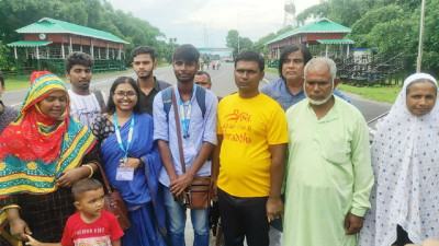 ২১ বছর পর বাবা-মা ফিরে পেলেন মতিউর