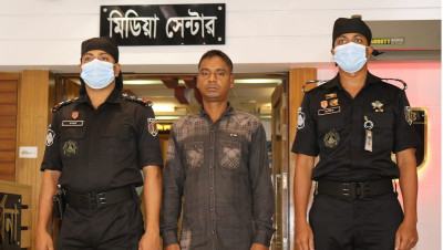 ঝালকাঠিতে মর্মান্তিক সড়ক দুর্ঘটনায় ঘাতক বাসচালক গ্রেফতার