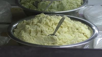 জিআই পণ্যের স্বীকৃতি পেল নাটোরের কাঁচাগোল্লা