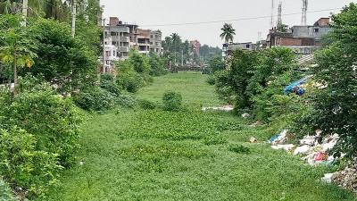 পুনঃখননেও পানি প্রবাহ ফেরেনি সাতক্ষীরার প্রাণসায়ের খালে