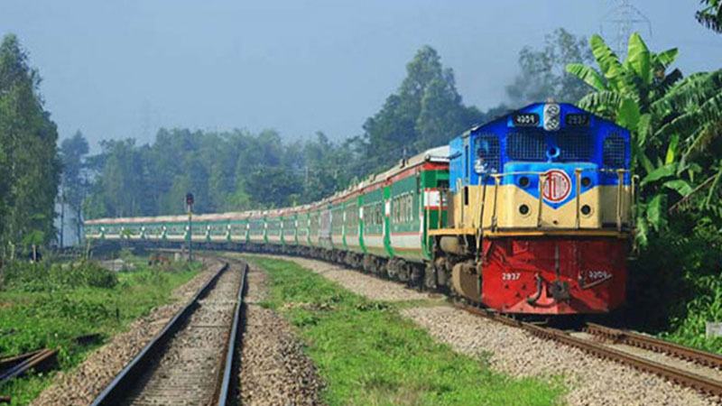 ১২ ঘণ্টা পর ঢাকা ময়মনসিংহ রুটে ট্রেন চলাচল শুরু