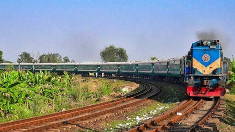 ৭ ঘণ্টা পর খুলনার সঙ্গে রেল যোগাযোগ স্বাভাবিক
