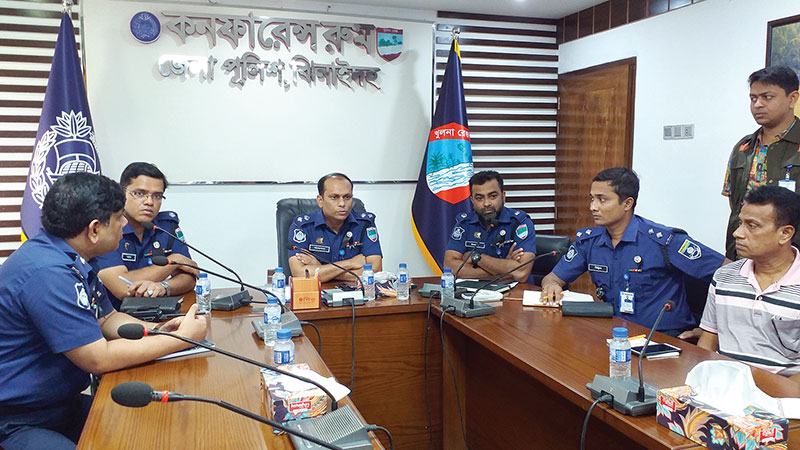 ঝিনাইদহে ব্যাংকারদের সঙ্গে পুলিশ সুপারের মতবিনিময়