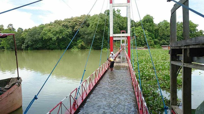 কাপ্তাই হ্রদের পানি বেড়ে ডুবল রাঙ্গামাটির ঝুলন্ত সেতু