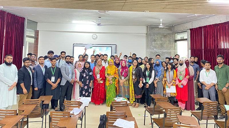 শিক্ষার্থীদের মানসিক স্বাস্থ্যসেবায় ইউআইইউ সোশ্যাল সার্ভিসেস ক্লাব