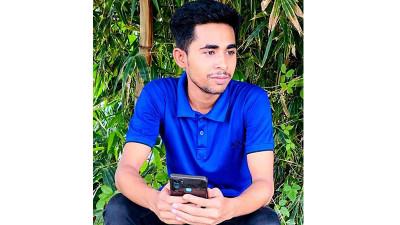 ঢাবির বিজয় একাত্তর হল থেকে পড়ে শিক্ষার্থীর মৃত্যু