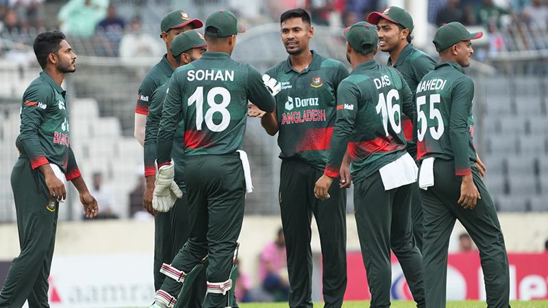 প্রথম ওয়ানডে বৃষ্টিতে পণ্ড