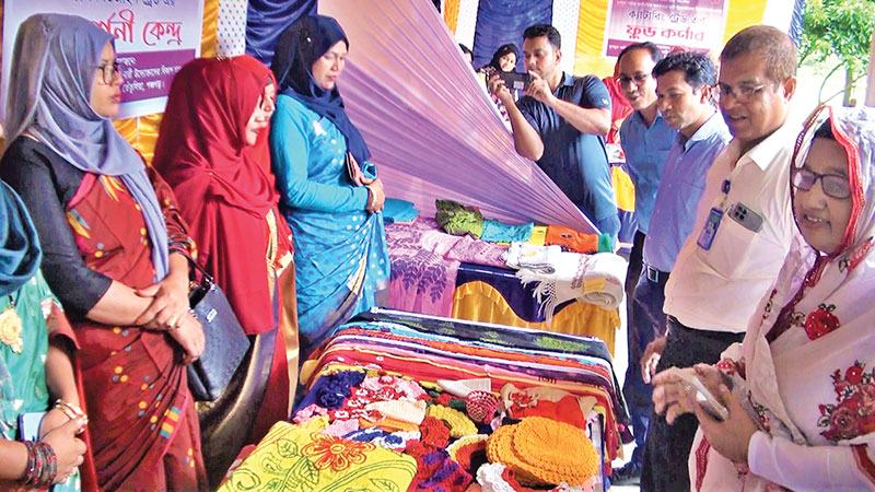 পঞ্চগড়ে পিঠা ও ক্যাটারিং ফুড প্রদর্শনী