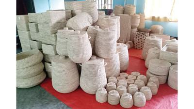 সাত দেশে রফতানি হচ্ছে সাতক্ষীরার হস্তশিল্প পণ্য