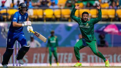ইংল্যান্ডের কাছে ১৩৭ রানে হারল বাংলাদেশ