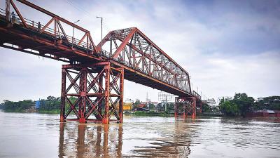 কিন ব্রিজের সংস্কারকাজ দুই মাসেও শেষ হয়নি