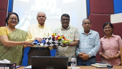 আরবি-ফারসি হরফে বাংলা, প্রাচীন সাহিত্যে সমাজ বাস্তবতা