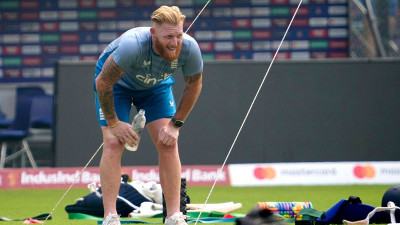 দক্ষিণ আফ্রিকা ও ইংল্যান্ডের ফেরার লড়াই আজ