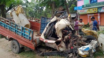 গোপালগঞ্জে বাস-পিকআপের সংঘর্ষে নিহত ২