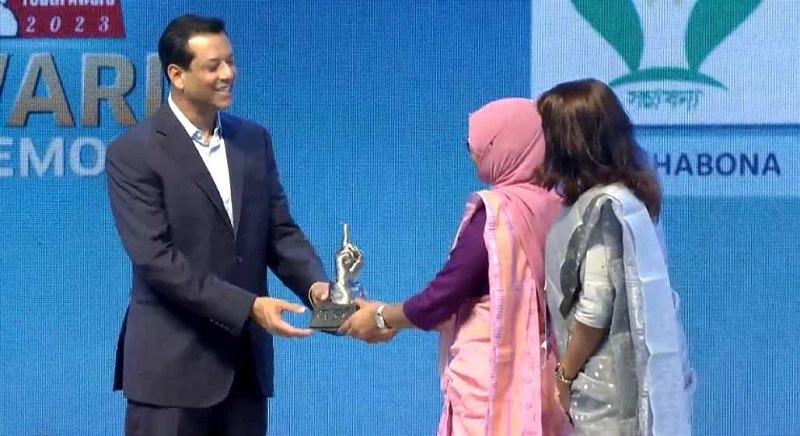 জয় বাংলা ইয়ুথ অ্যাওয়ার্ড পেল ১২ সংগঠন