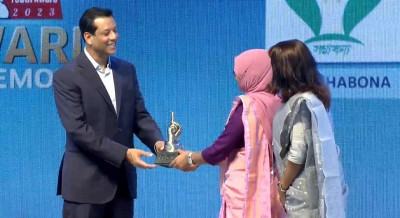 জয় বাংলা ইয়ুথ অ্যাওয়ার্ড পেল ১২ সংগঠন