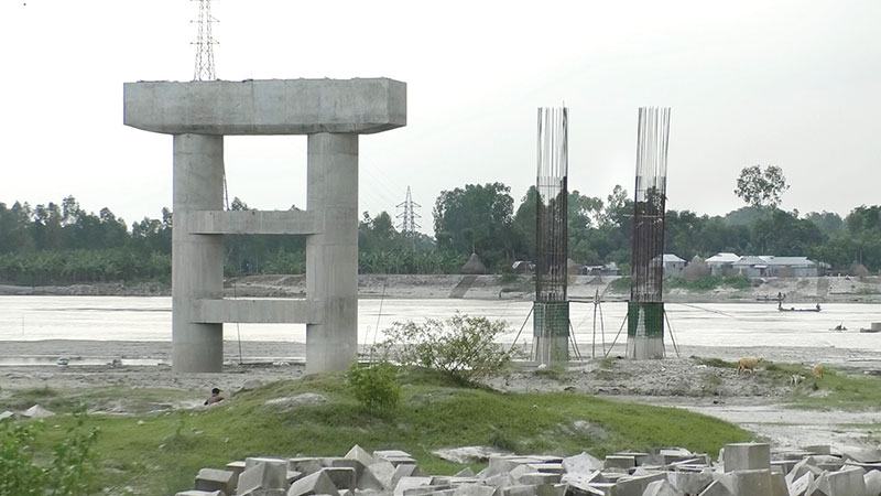 মেয়াদ বাড়িয়েও শেষ হয়নি সোনাহাট সেতু নির্মাণ