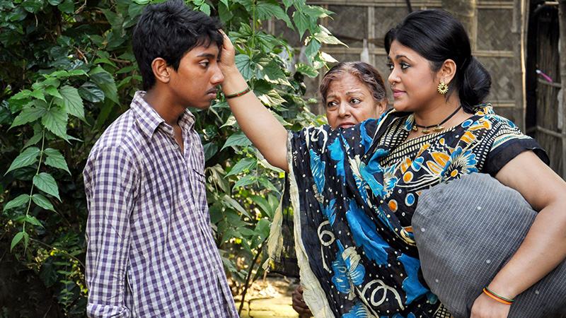 মুক্তি অনিশ্চিত ‘কাকতাড়ুয়া’র
