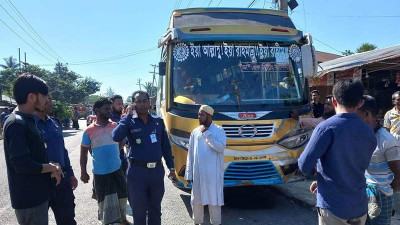 ভোলায় বাস চাপায় শিশুসহ নিহত ২