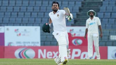 শান্ত-মুশফিকের ব্যাটে বড় লিডের আশা বাংলাদেশের