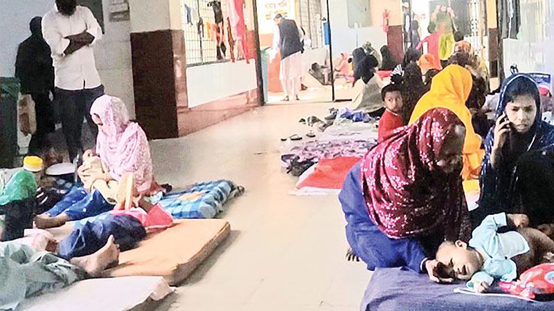 চাঁদপুর হাসপাতালের শিশু ওয়ার্ডে শয্যা সংকট
