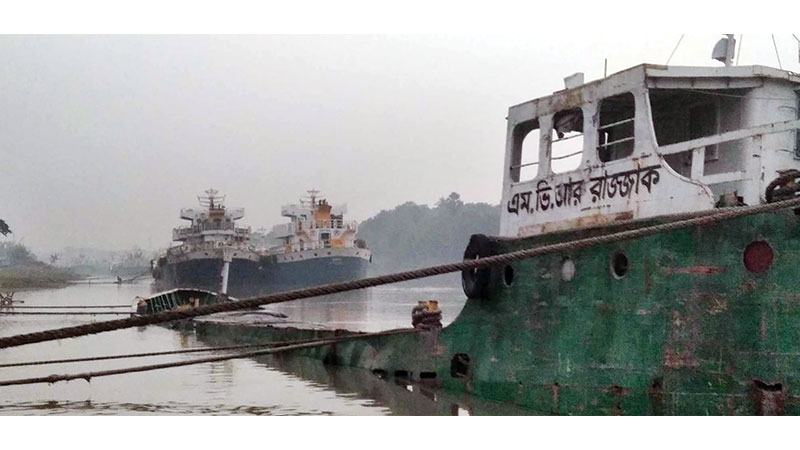 ভৈরব নদে ডুবে যাওয়া কার্গো জাহাজ উদ্ধার হয়নি