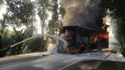 গোপালগঞ্জে বাস ও প্রাইভেটকারের সংঘর্ষে ১ জন নিহত