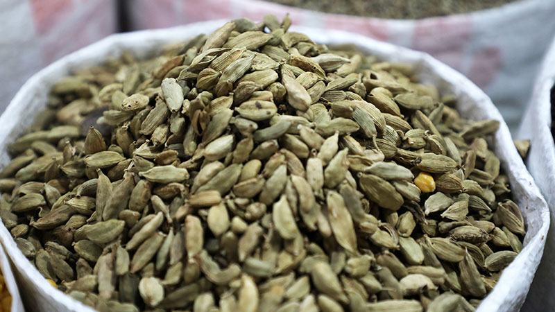 এক মাসে কেজিতে দাম বেড়েছে হাজার টাকা