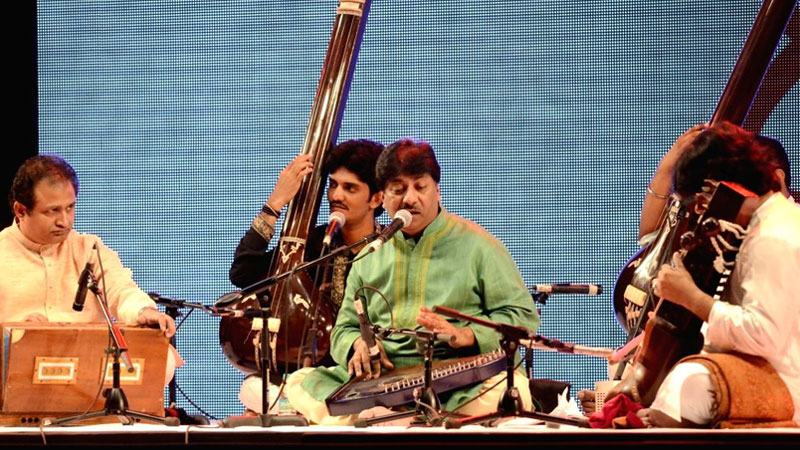 তুমি আসবে যখন সজনি, আঙিনায় ফুটবে কুসুম