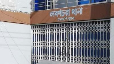 খুলনায় স্বর্ণ ছিনতাইয়ের ঘটনায় তিন পুলিশ গ্রেফতার