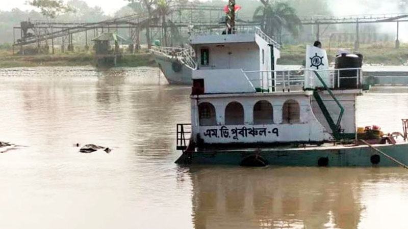 যশোরে ভৈরব নদে কয়লাসহ জাহাজডুবি