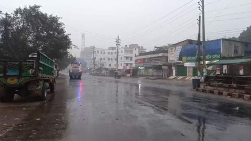 ঝিনাইদহে তীব্র ঠাণ্ডার মাঝে বৃষ্টি