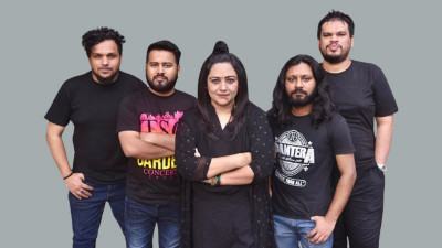 কনসার্টে ব্যস্ত চিরকুট