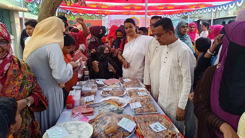 ঝিনাইদহে পিঠা উৎসব