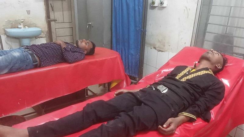 বিয়ে বাড়িতে পানি দিতে দেরি, দুই পক্ষের সংঘর্ষে বর-কনেসহ আহত ১০