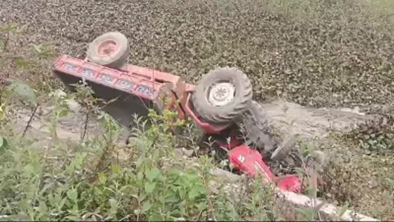 ব্রাহ্মণবাড়িয়ার নবীনগরে ট্রাক্টর উল্টে দুইজন নিহত