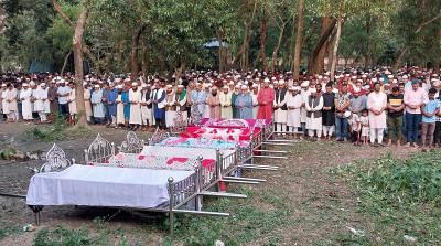 বেইলি রোড ট্র্যাজেডিতে নিহত একই পরিবারের পাঁচজনের দাফন সম্পন্ন