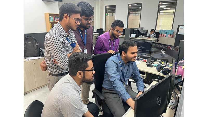 ‘‌পড়াশোনার পাশাপাশি নিজ ক্যাম্পাসে চাকরি করতে পারাটা দারুণ স্বস্তির’