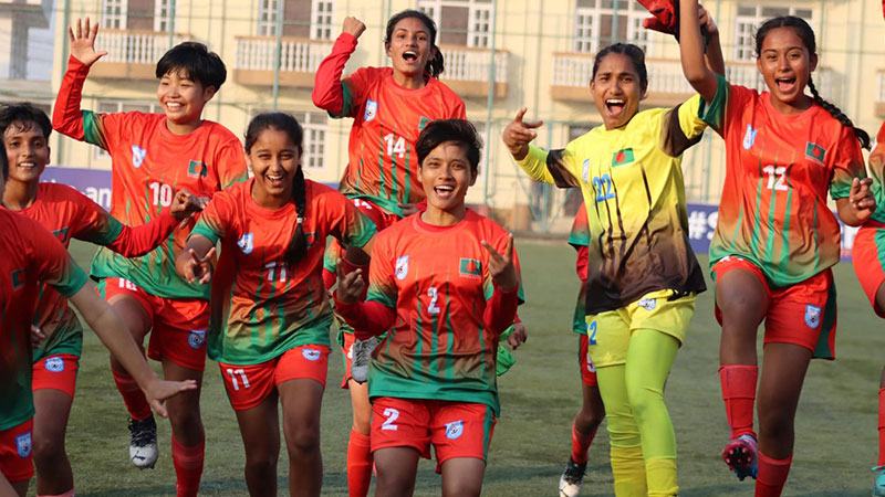 ভুটানকে গুঁড়িয়ে নারী দিবসে উপহার কিশোরীদের