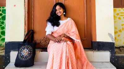 টিউশনিতে হাঁপিয়ে উঠে শখের ‘‌কায়া’য় সাফল্য
