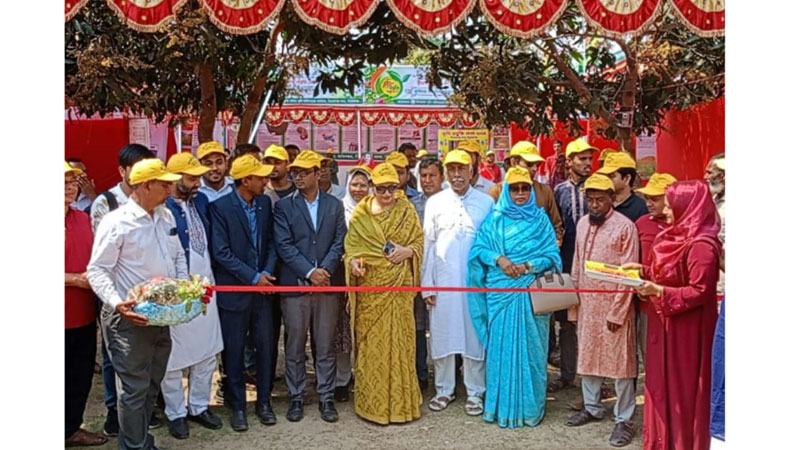 সিরাজগঞ্জে কৃষিপ্রযুক্তি মেলা উদ্বোধন