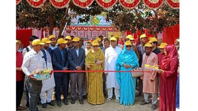 সিরাজগঞ্জে কৃষিপ্রযুক্তি মেলা উদ্বোধন