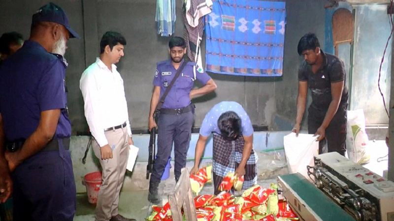 মেহেরপুরে নকল সেমাই কারখানায় অভিযান, ৫০ হাজার টাকা জরিমানা