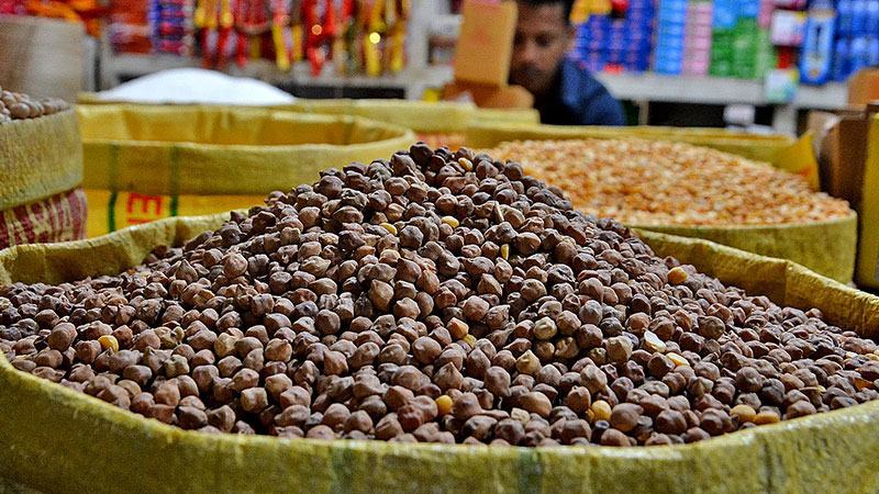 সপ্তাহের ব্যবধানে কমেছে ছোলা ও ডালের দাম