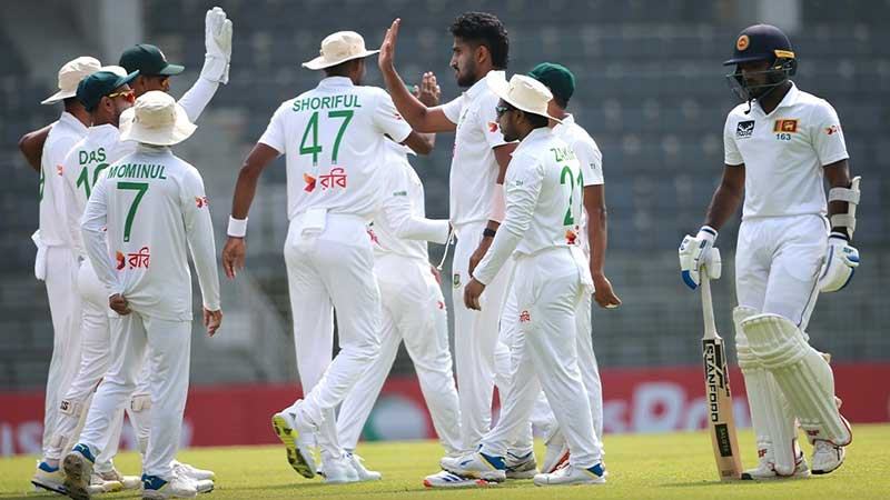ব্যাটিং ব্যর্থতায় ম্লান হবে কি স্বাগতিকদের বোলিং সাফল্য